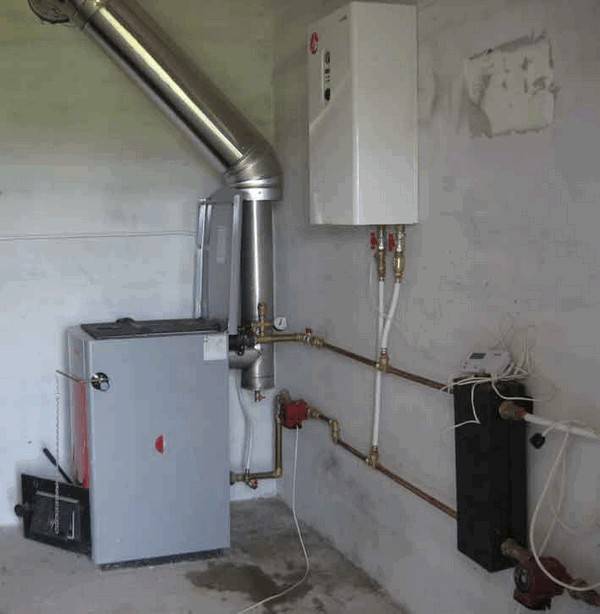 Пример совместного использования газового и твердотопливного котлов